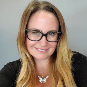 Meet your Posher, Liz